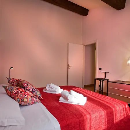 Apartamento For Rent Red Theater